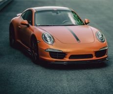 Porsche 911 Carerra "stunning orange"